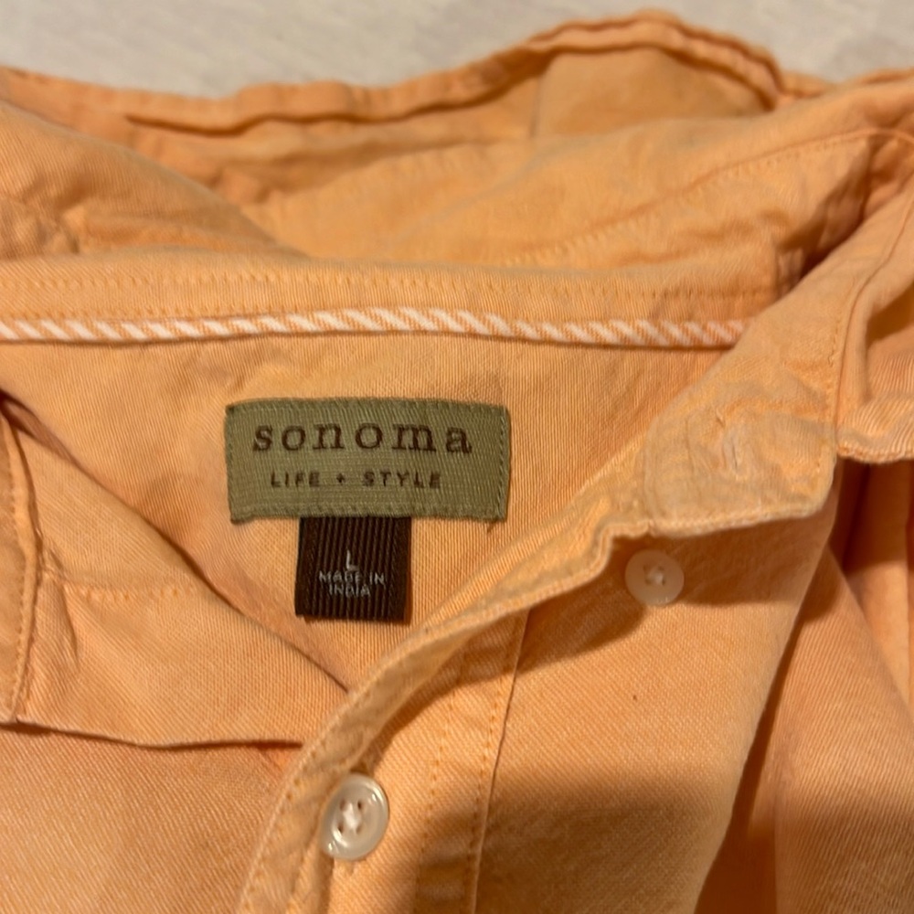 Sonoma Mens Large Long Sleeve Casual Button Down Peach / Orange.